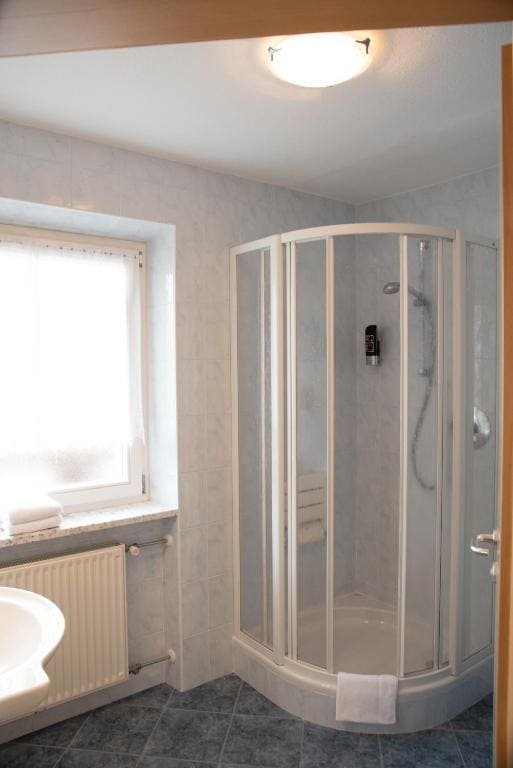 Deluxe Double or Twin Room with Mountain View room - Image 1
