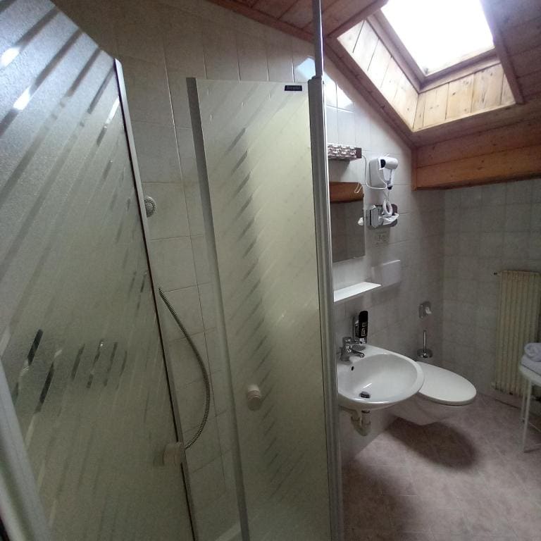Small Double Room room - Image 2