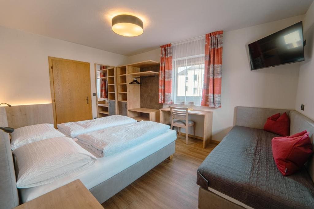 Superior Double Room room - Image 2