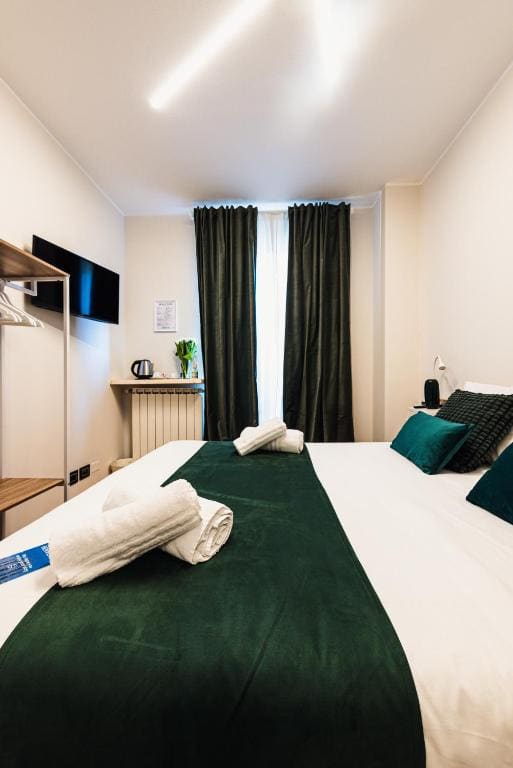 Superior Double or Twin Room with Terrace room - Image 2