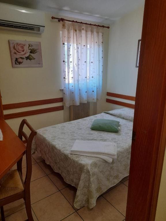 Single Room room - Image 2