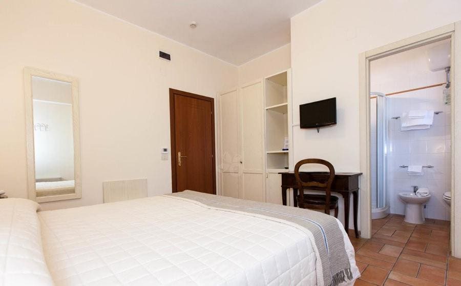Double Room room - Image 2