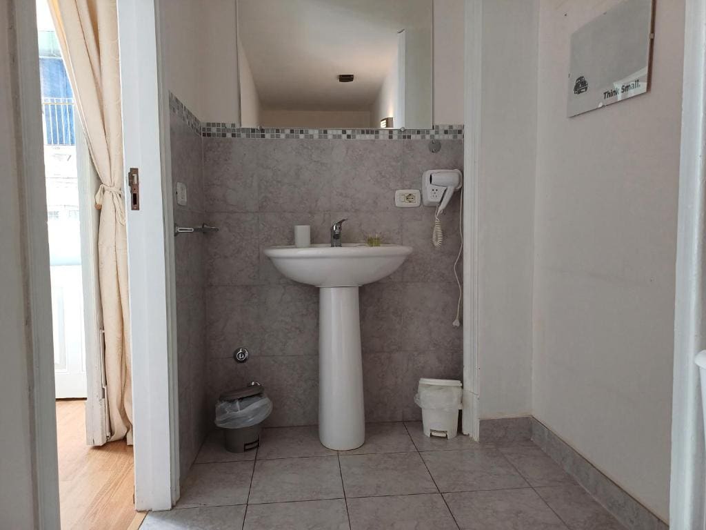 Double or Twin Room with Private Bathroom room - Image 3