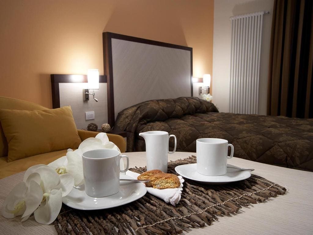 Deluxe Double Room room - Image 3