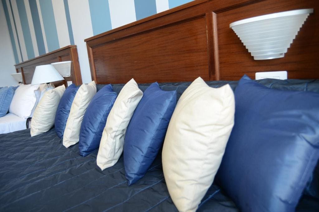 Comfort Triple Room room - Image 1