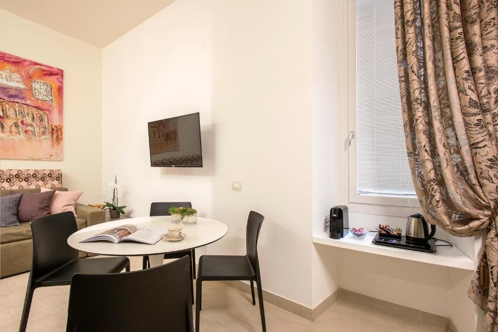Apartment - Ground Floor room - Image 2