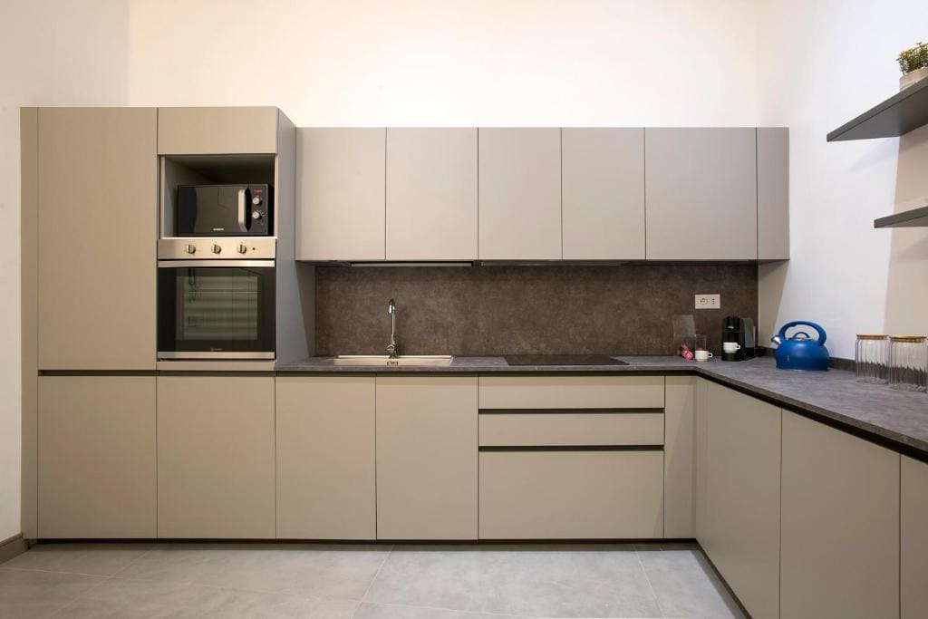 Three-Bedroom Loft Apartment room - Image 1