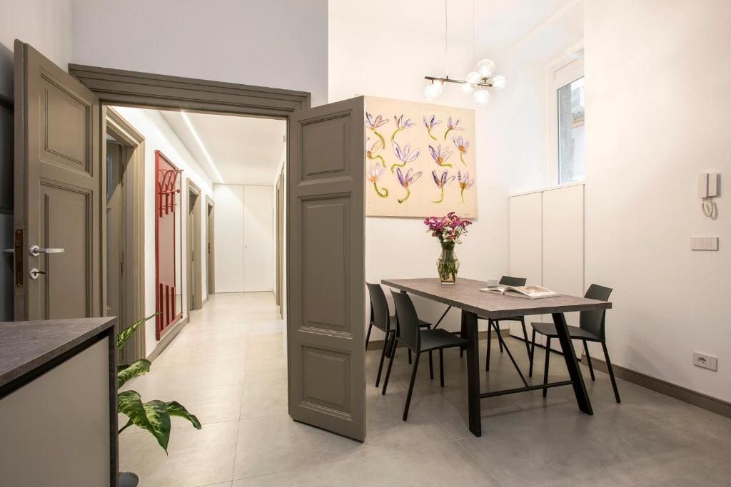 Three-Bedroom Loft Apartment room - Image 2