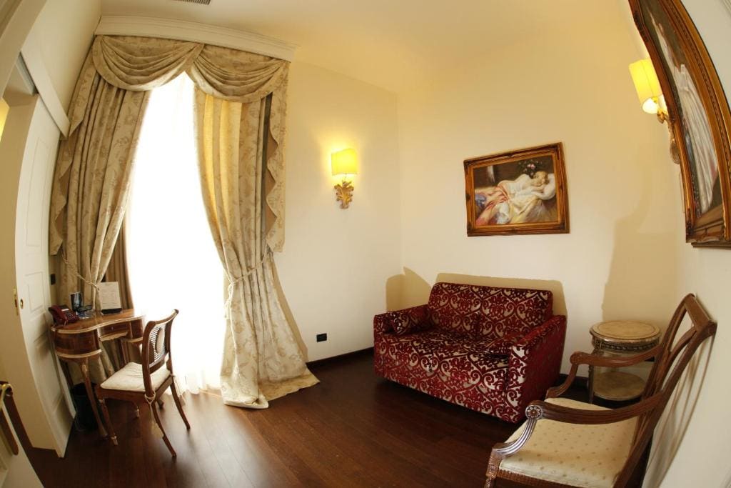 Suite (2 Adults) room - Image 3