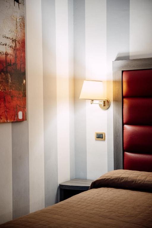 Suite room - Image 3