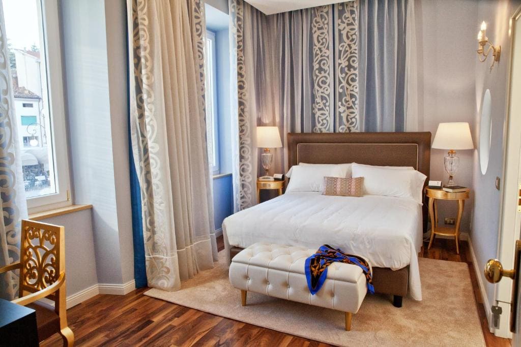 Junior Suite with Spa Access room - Image 1