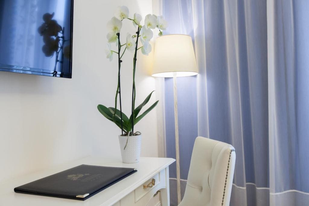Superior Double Room with Spa Access room - Image 1