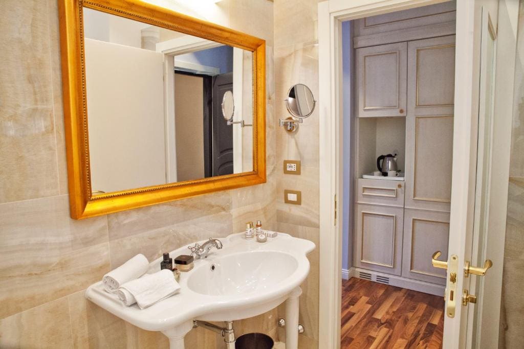 Superior Double Room with Spa Access room - Image 2