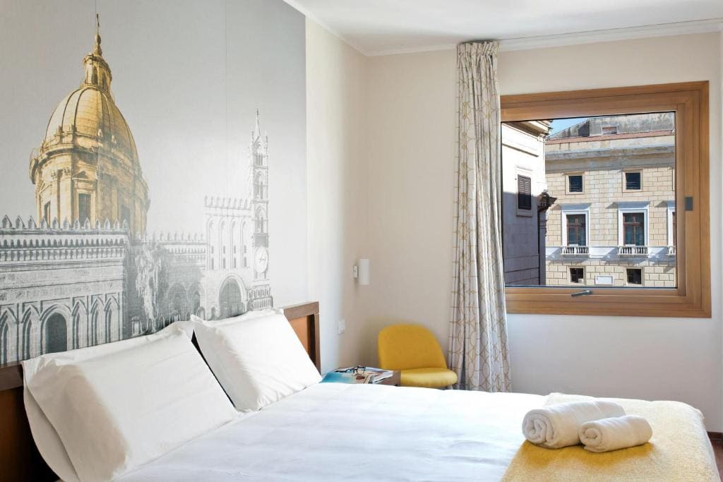 Double Room with View room - Image 2