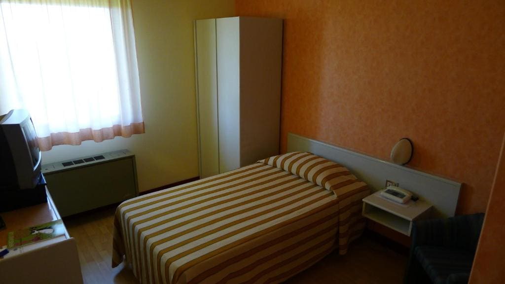 Double or Twin Room room - Image 3
