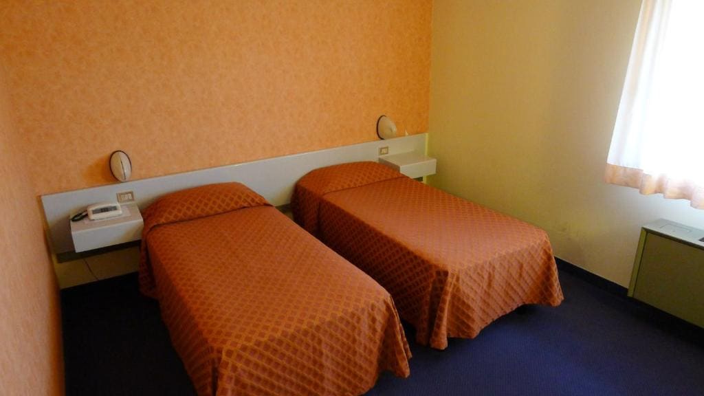 Double or Twin Room room - Image 2