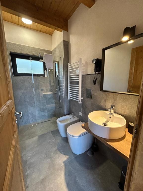Double Room with Private Bathroom room - Image 1