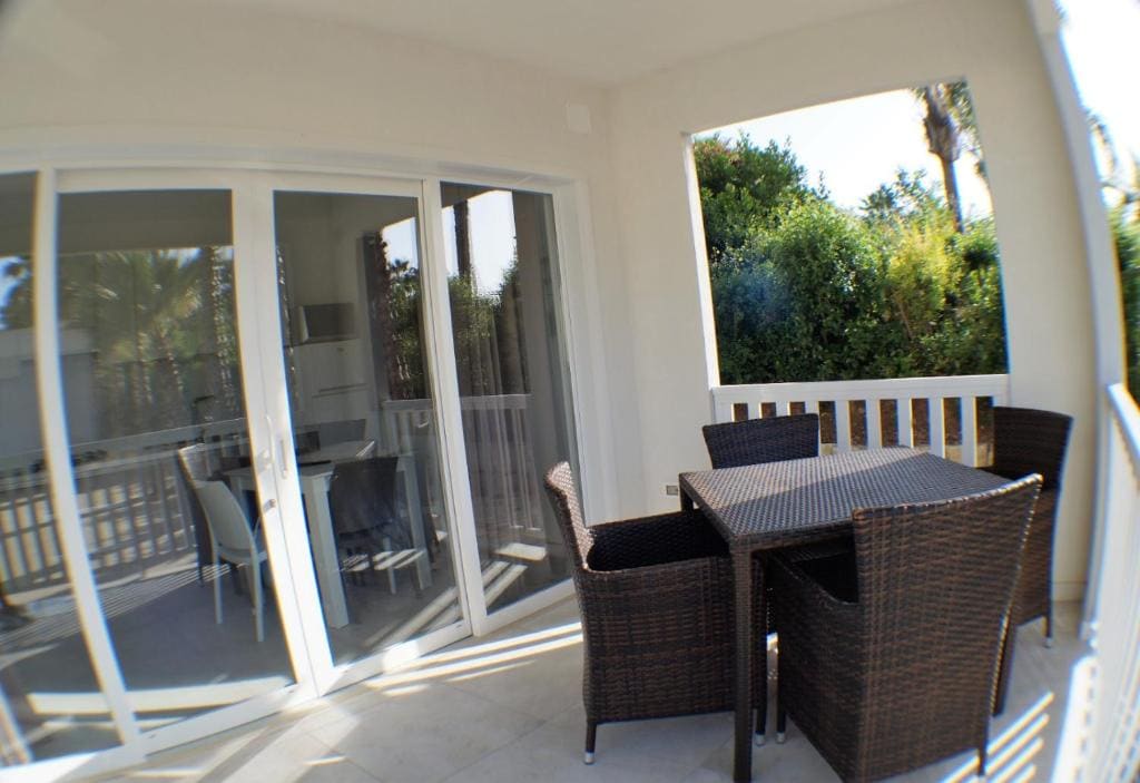 Deluxe Bungalow room - Image 1