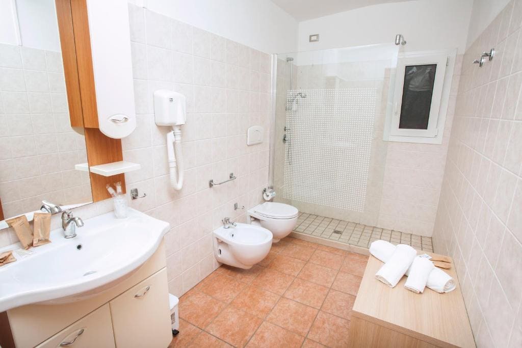 Family Bungalow room - Image 2
