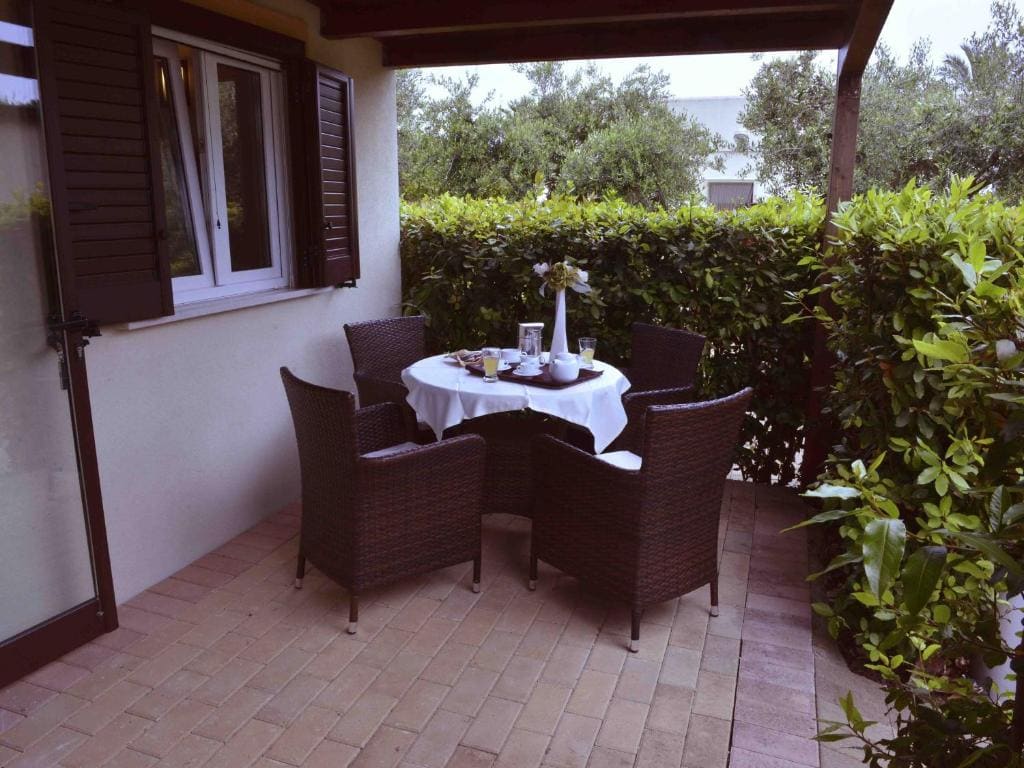 Plus Bungalow room - Image 2