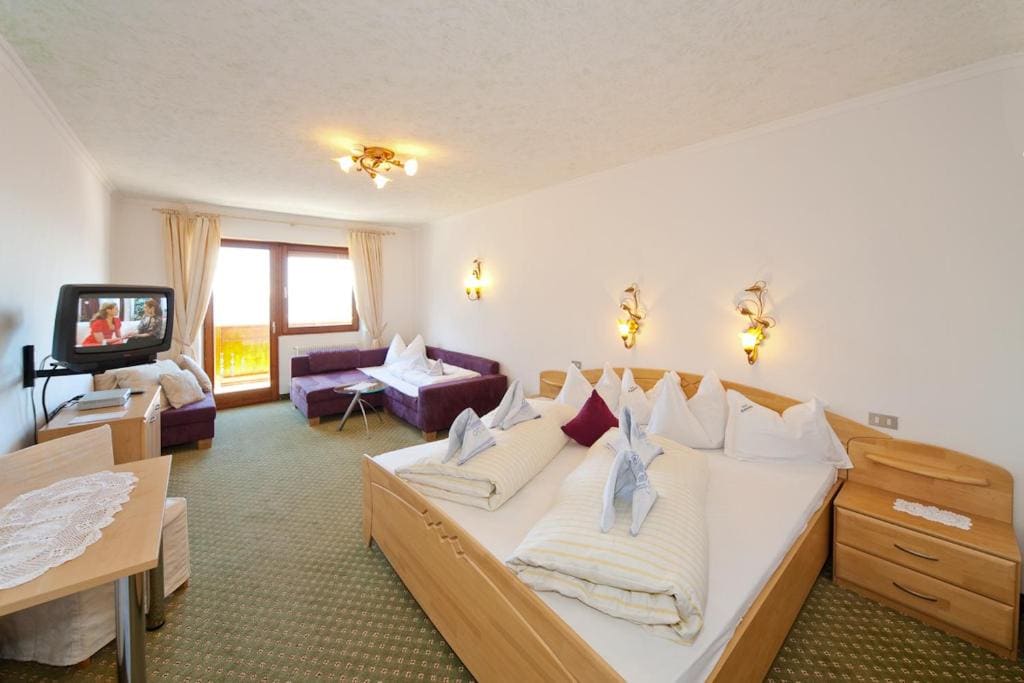 Standard Double Room room - Image 2