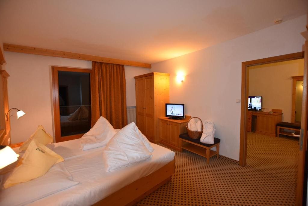 Suite room - Image 1