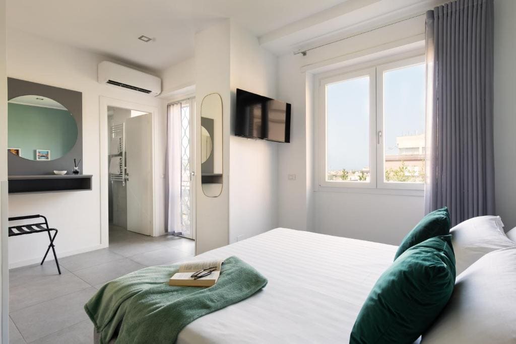 Superior Double Room room - Image 1