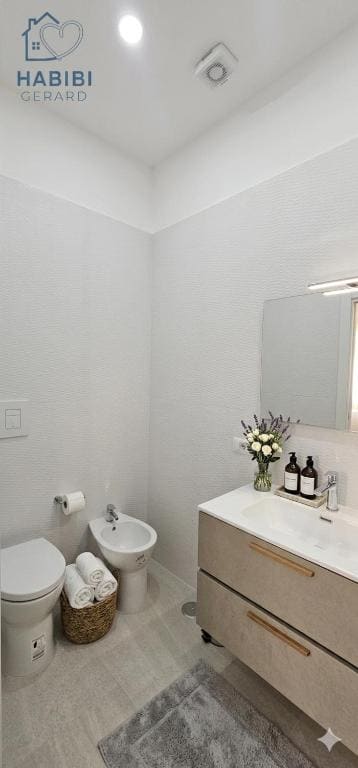 Double Room with Private Bathroom room - Image 3