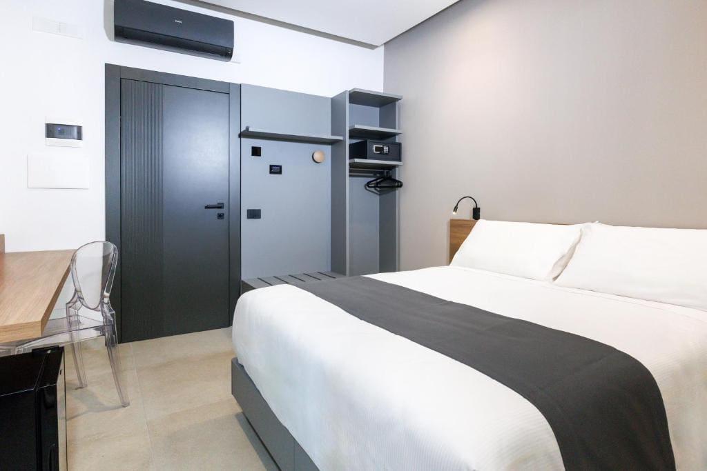 Double or Twin Room room - Image 1