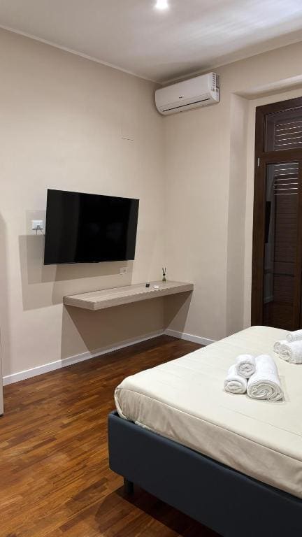 Standard Double Room room - Image 1