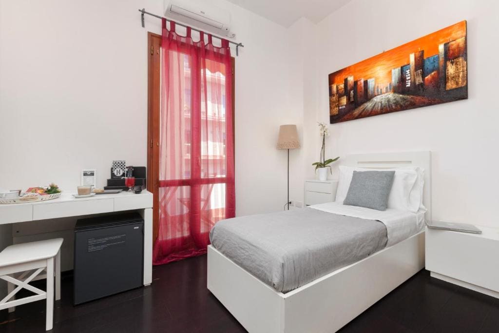 Standard Single Room room - Image 1
