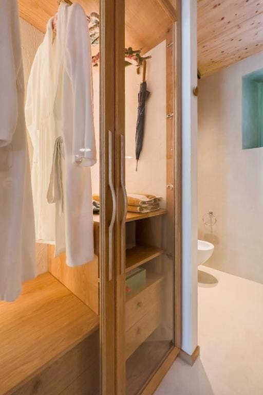 Suite room - Image 1