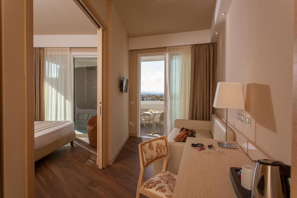 Junior Suite with Balcony room - Image 1