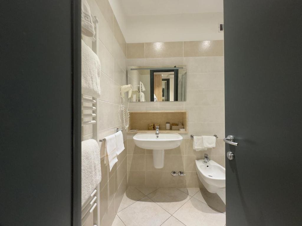 Superior Double Room room - Image 2