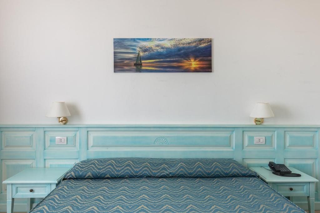 Double or Twin Room room - Image 3