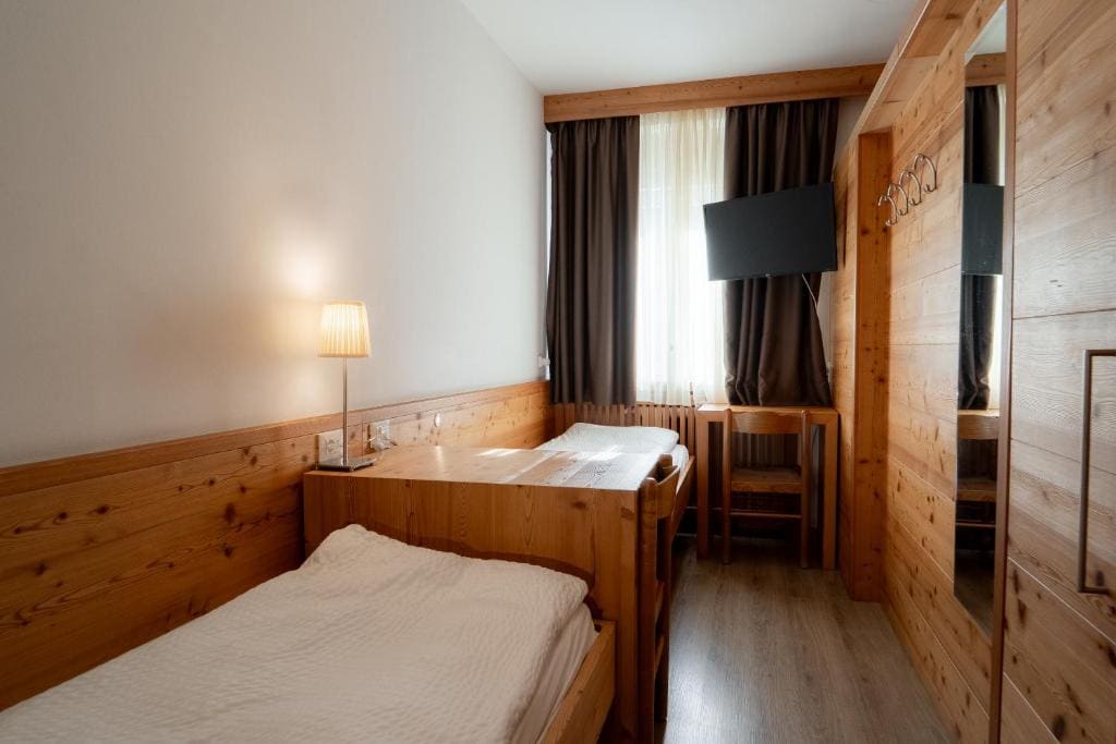 Standard Suite room - Image 3