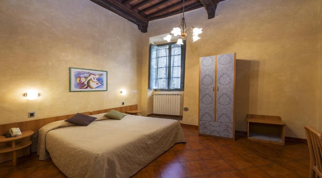 Standard Double or Twin Room room - Image 1