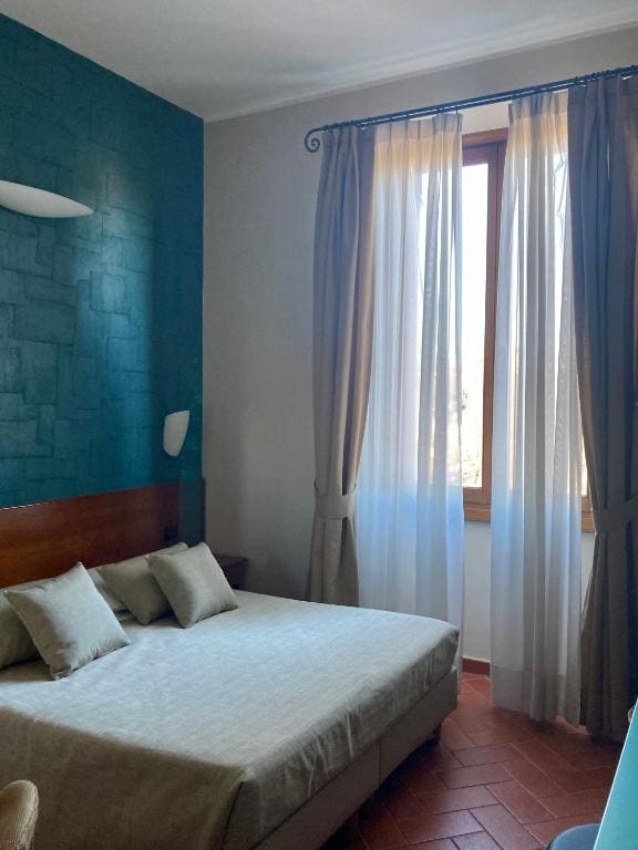 Double Room (1 Adult) room - Image 1