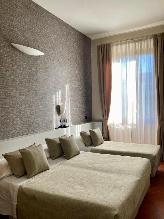 Double or Twin Room room - Image 1