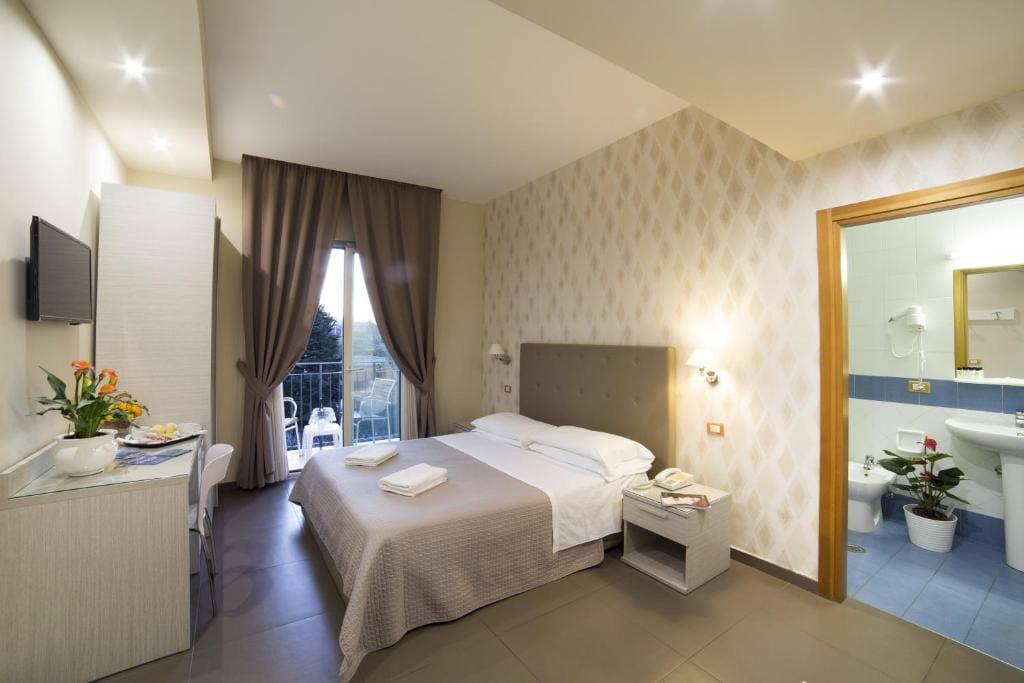 Comfort Double Room with Balcony room - Image 1