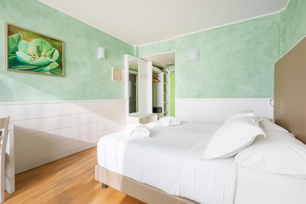 Superior Double Room with Terrace room - Image 2