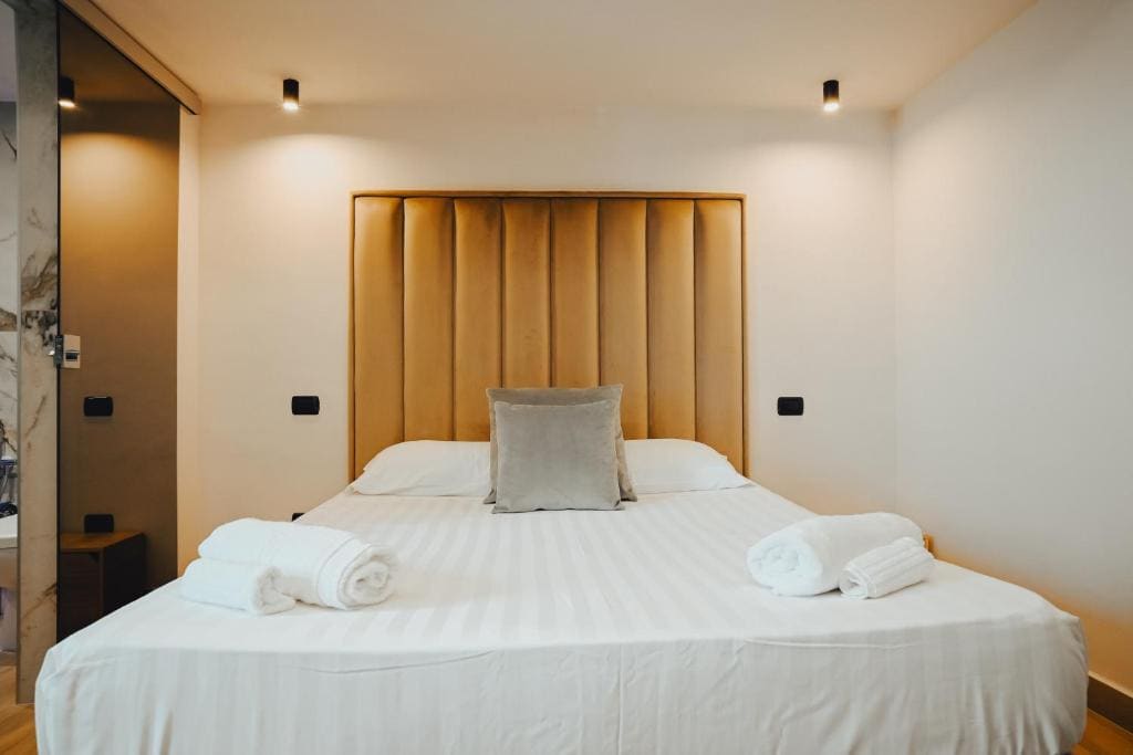 Standard Double or Twin Room room - Image 3