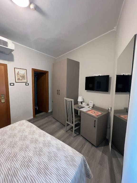 Double Room room - Image 3