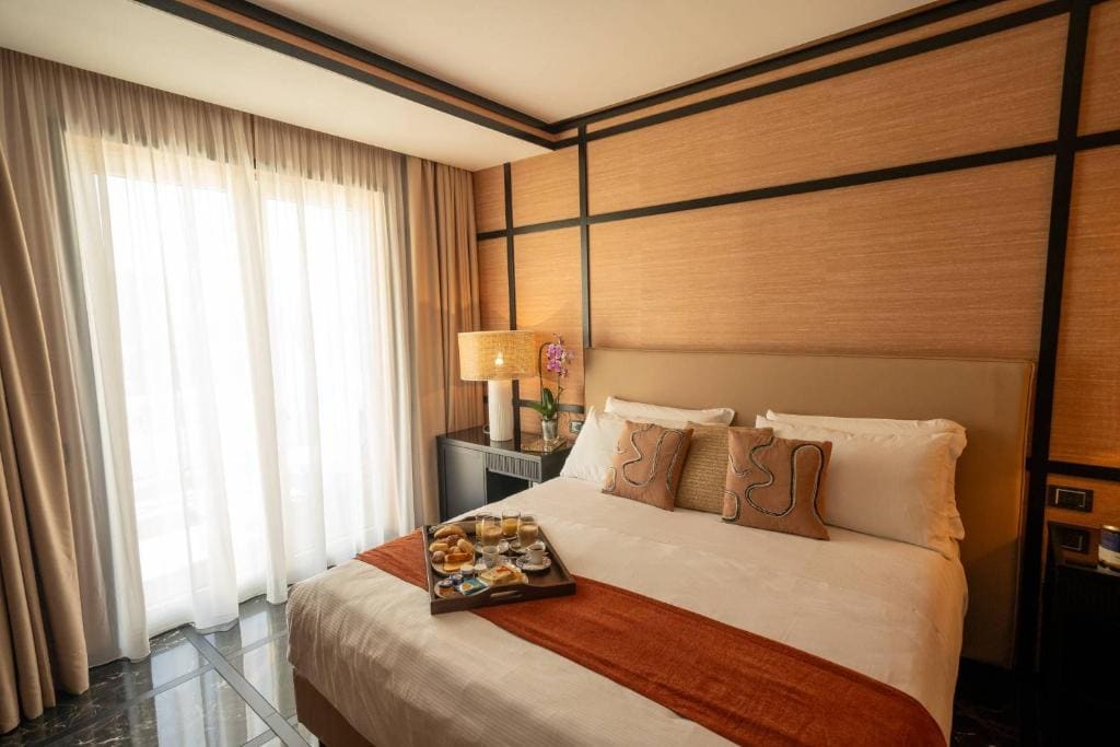 Executive Suite room - Image 2