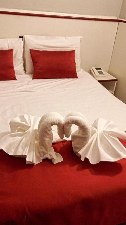 Premium Quadruple Room room - Image 1