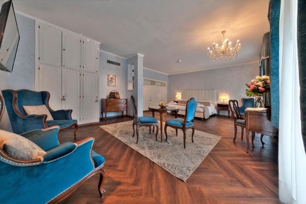 Superior Suite room - Image 3