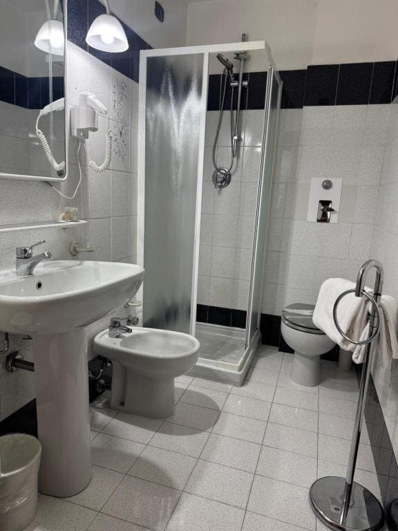 Twin Room room - Image 3