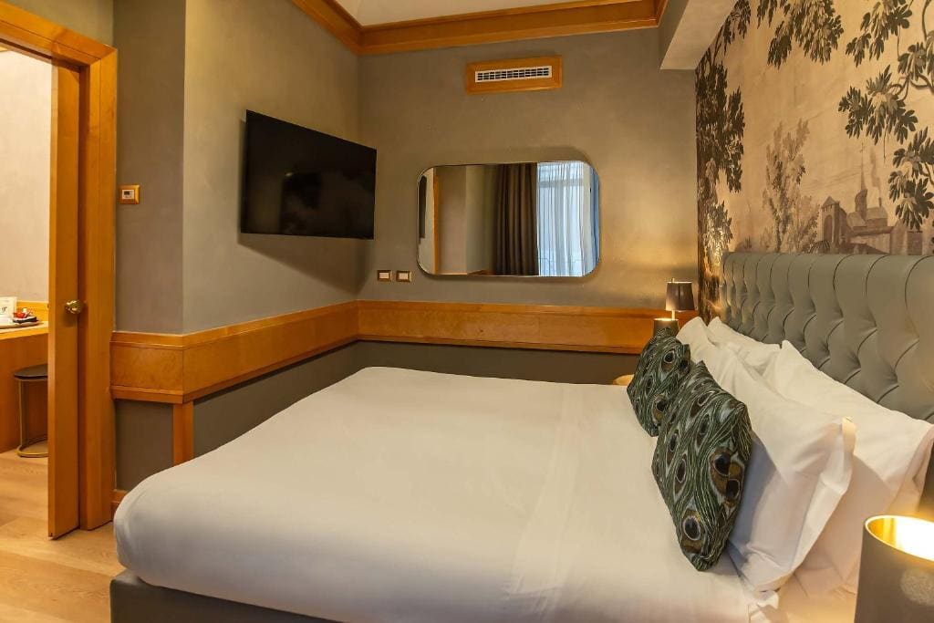Standard Double Room room - Image 2