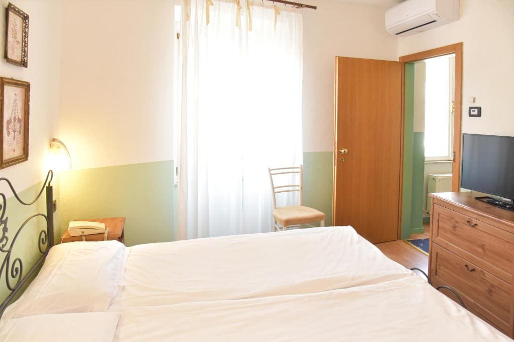 Basic Double Room room - Image 1