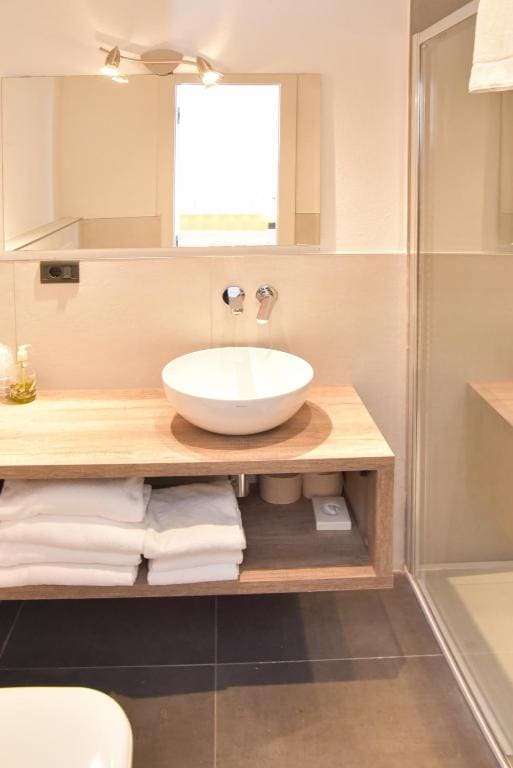 Quadruple Room room - Image 3